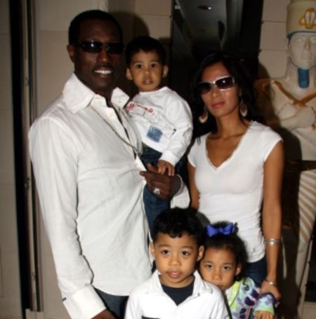 Wesley Snipes welcomed four children with his second wife