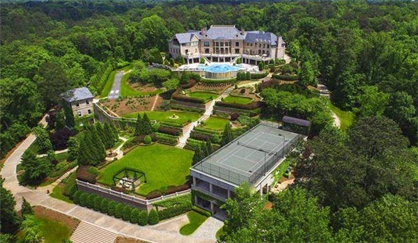 Steve Harvey's $15 million mansion